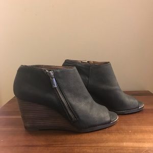 Lucky Brand leather open toed wedge bootie